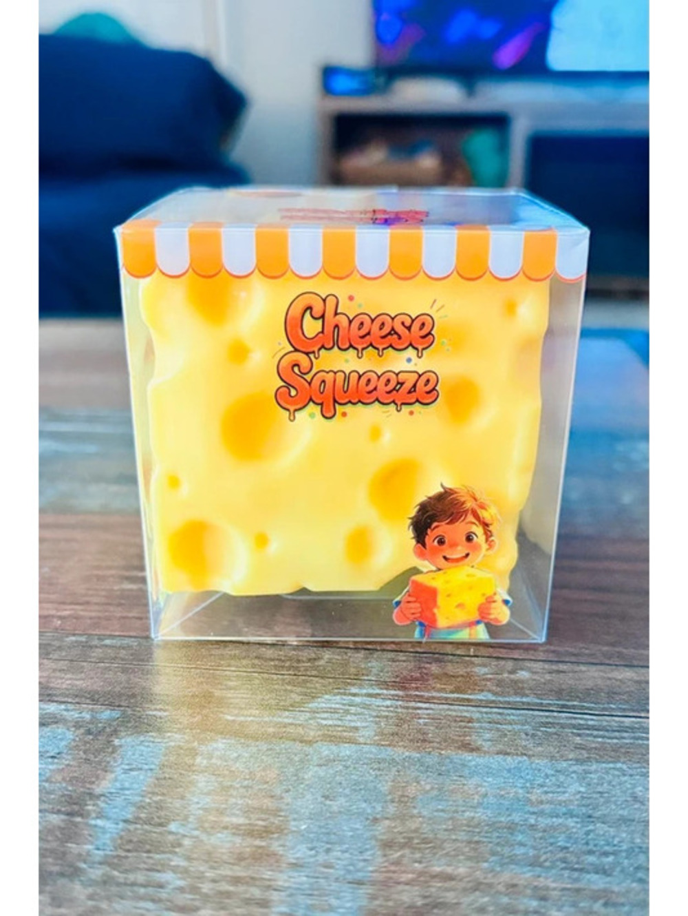 Crunchy Cheese Cube Squishy